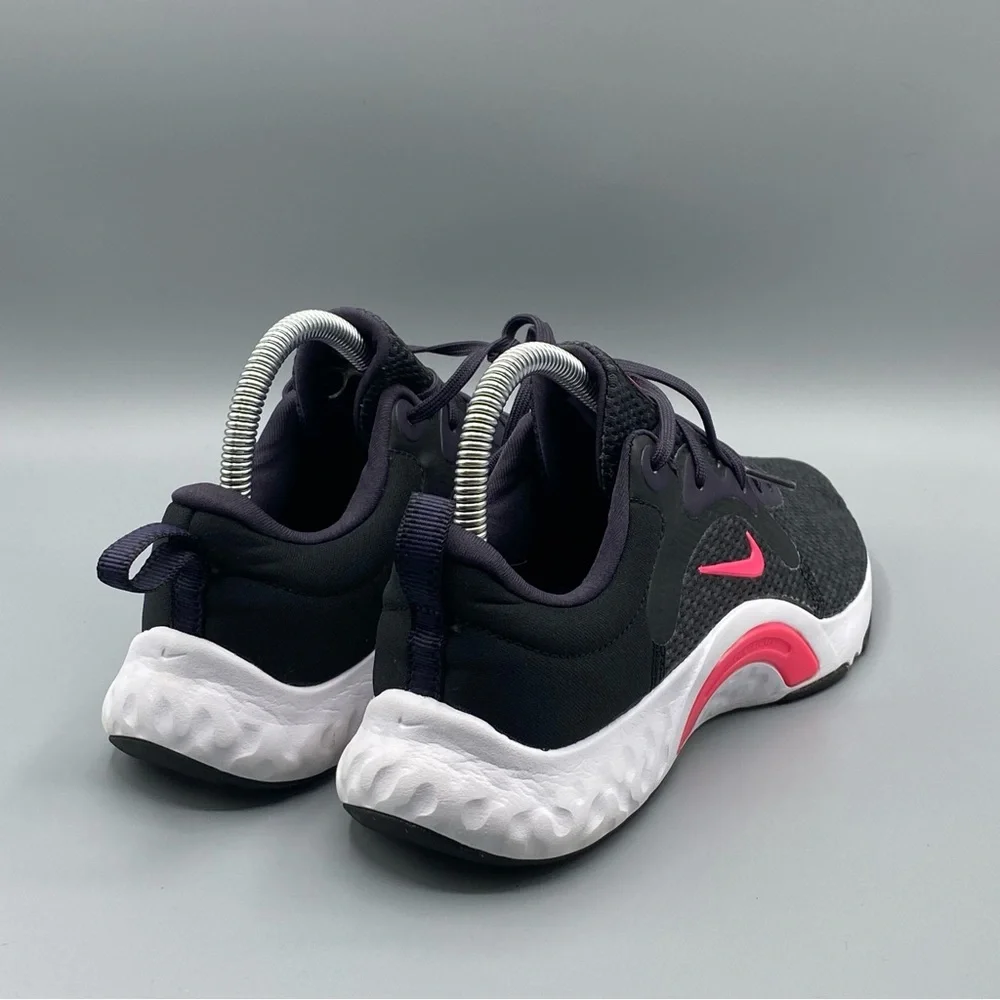 Nike Renew In-Season TR 11 Training Shoes Black/Hyper Pink​ - Picture 2 of 4